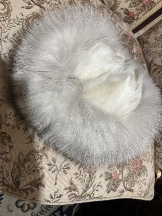 Czapka beret futro futrzana toczek z lisa