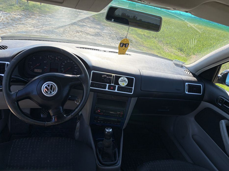 Volkswagen Golf 4 Climatronic 1.9 TDI 90KM 5 drzwi