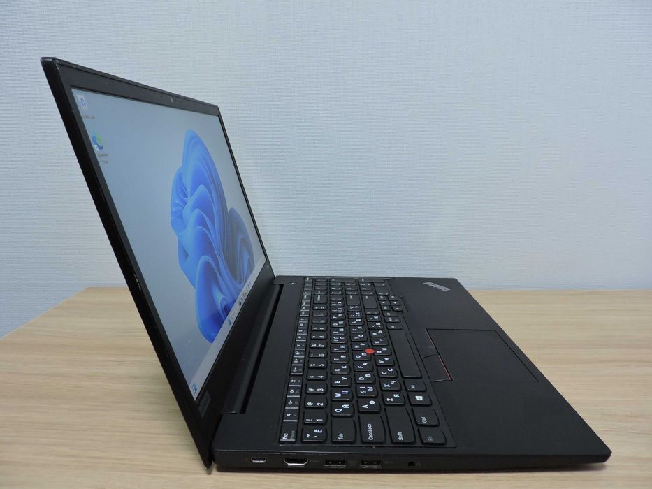 Lenovo Thinkpad E595/15.6"Full HD IPS/Ryzen 7 3700U/24GB/256GB/Vega