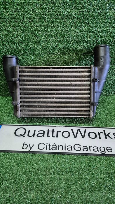 Intercooler Original Audi Volkswagen 1.8T 1.9 TDI Ref. 058.145805A em excelente estado