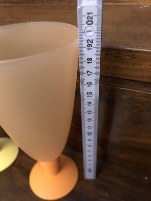 4 potes de sorvete Tupperware, copos para bebidas, novos e sem uso.