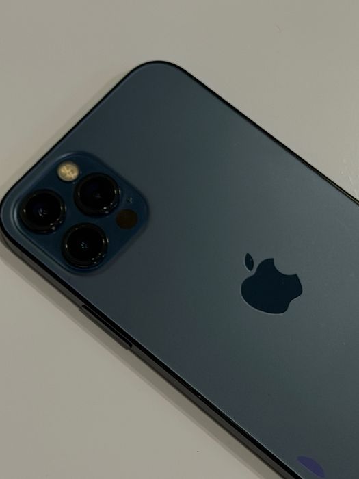 Iphone 12 pro 256 гб Гарний стан