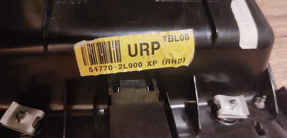 Schowek deski Hyundai i30