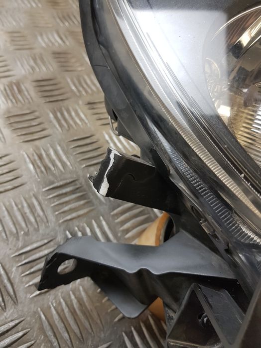 Lampa Prawa Przód 8200261612 Renault Clio Iii Hb 06R- Europa