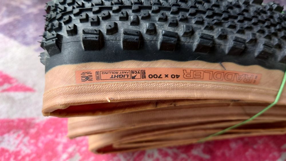 Гравійна покришка 700х40С WTB Raddler TCS Tubeless Light Fast Rolling
