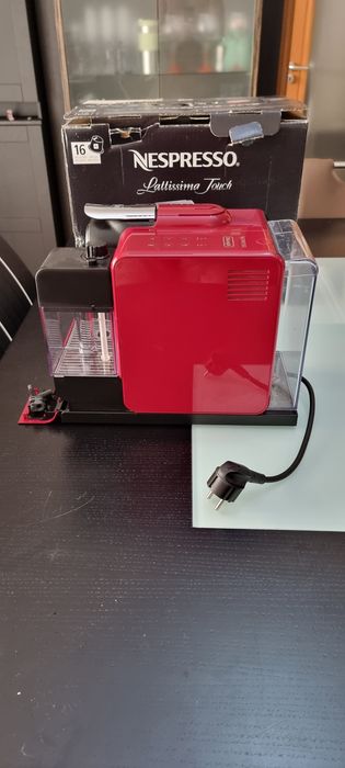 Máquina café Nespresso Delonghi Latíssima Touch