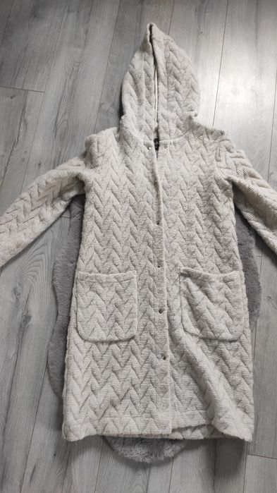 Płaszcz damski z dzianiny rozmiar L