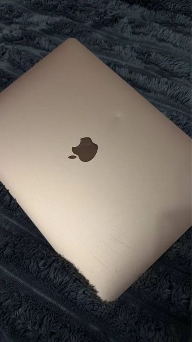 MacBook Air i5 ssd 256