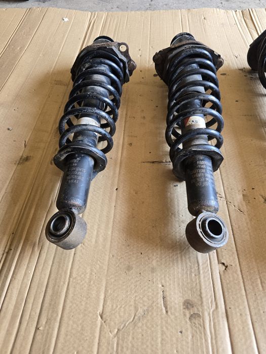 Стойки в сборе Toyota Corolla E12 Verso передние задние Тойота Королла