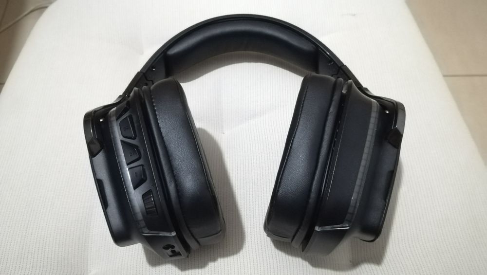 Logitech G935 wireless surround 7.1 DTS