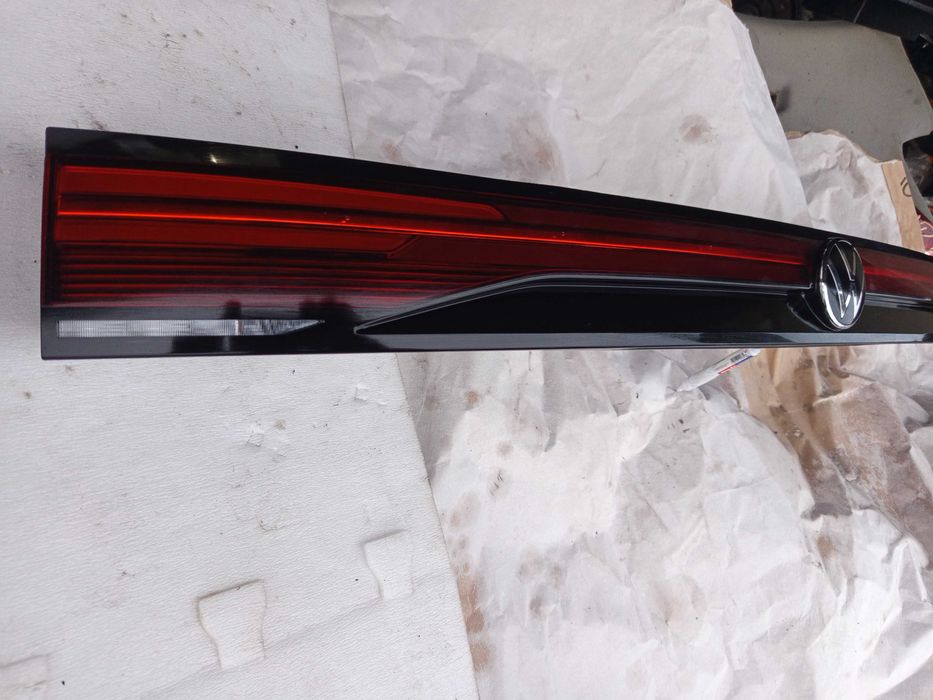 Lampa Tylna Blenda klapy VW Volkswagen Passat B9 Kombi 3J0.945.093