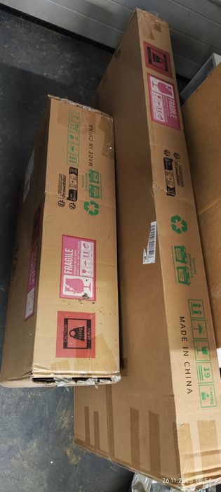 Toaletka z podświetlanym lustrem