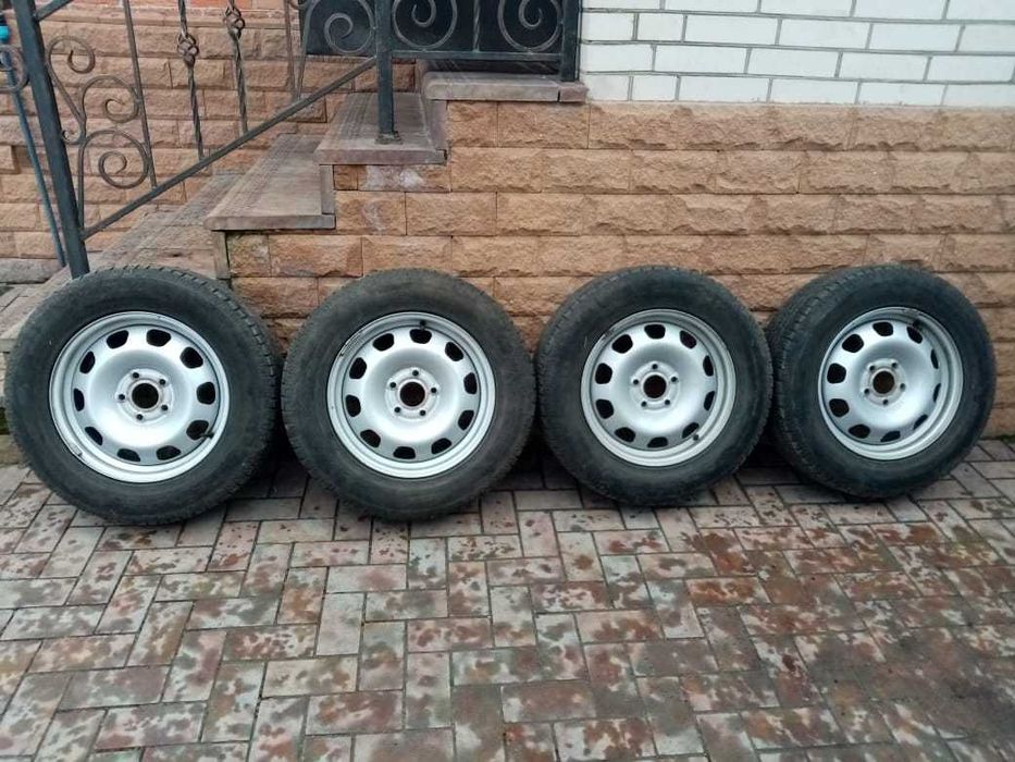 Колеса Диски Шини Рено Renault Duster Nissan Continental 215/65 R16