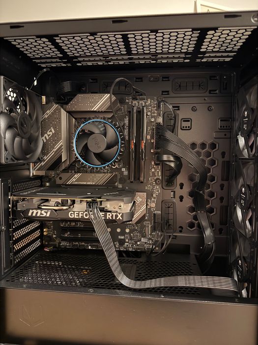 PC Gaming • i5-13400F • RTX 4060 Ti • 32GB DDR5 • SSD 1TB • Win11