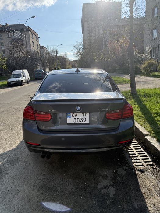 BMW f30 / 328і xdrive 2.0 бензин.