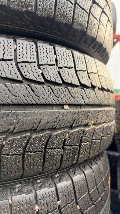 225/65/17 Michelin X-Ice