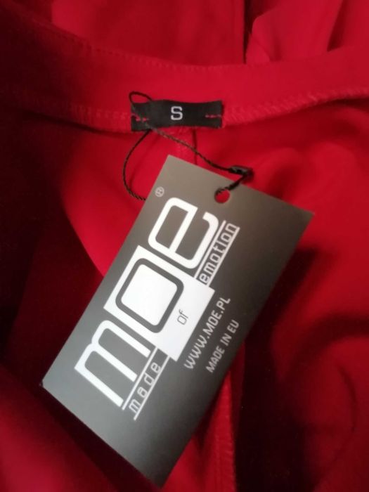MOE531 Sukienka mini z falbaną na boku RED 36 S