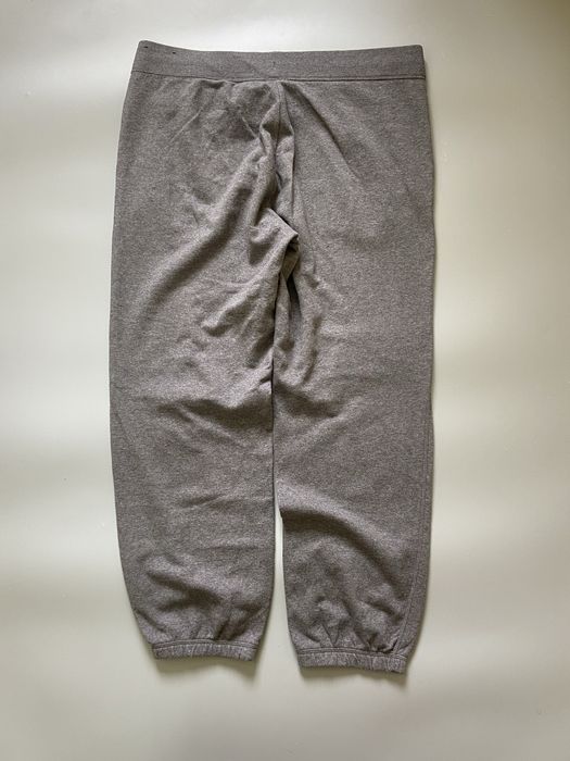 Дуже широкі штани Nike sweatpants