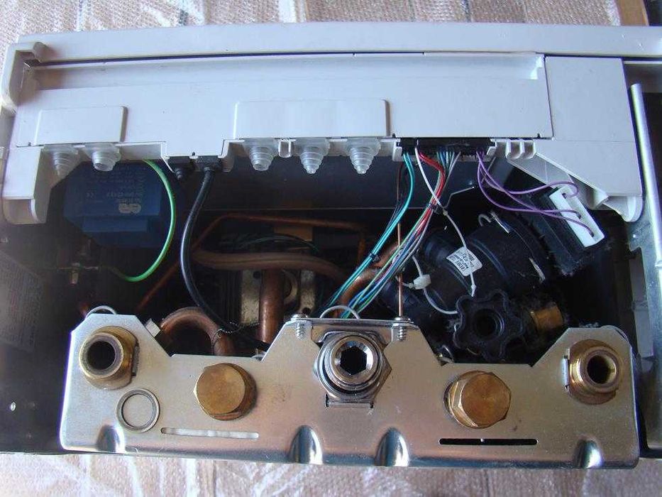 Junkers elektronic CERAMINI 6 11KW gaz ziemny lub propan oszczędny