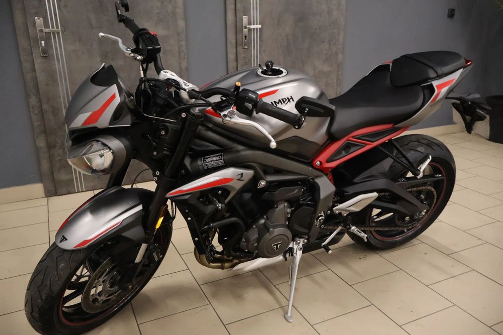 Triumph Street Triple 765 R Jak Nowy! Km Przebiegu Rs