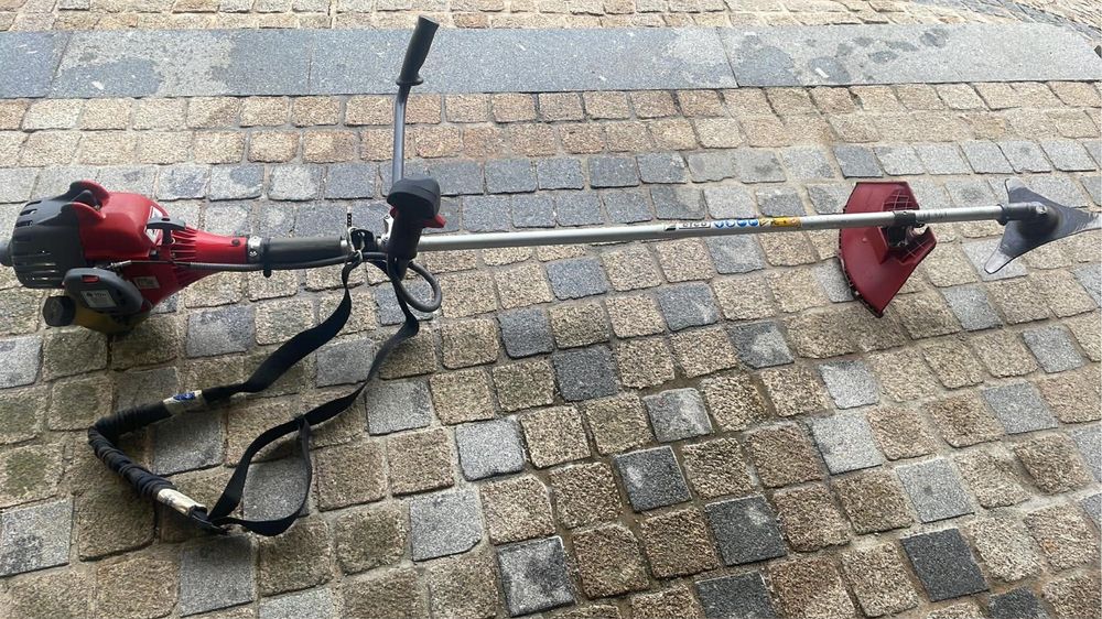 Ceifeira Efco Stark 2500 T