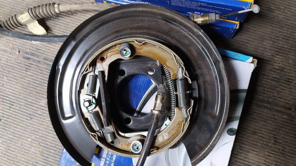 Продам тормозные ручника