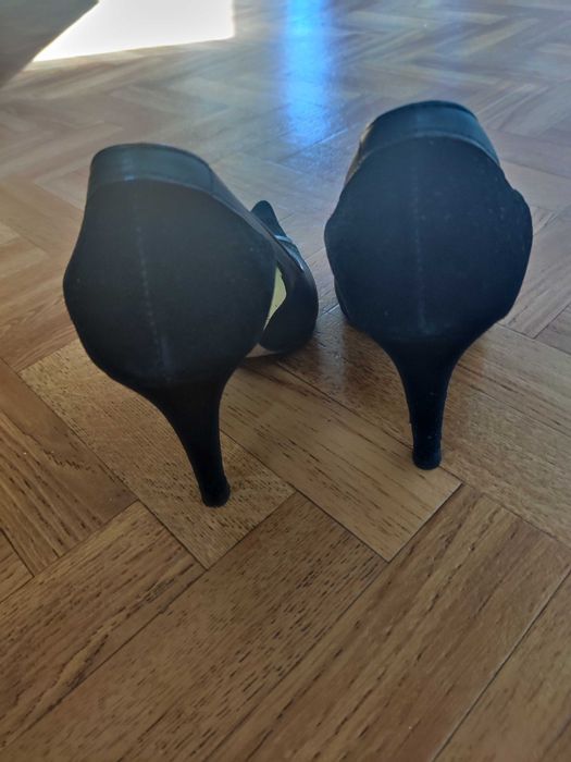 Sapatos Salto Alto em Pele e Camurça Pretos - Tamanho 37