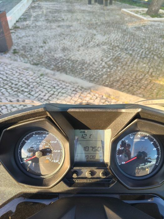Kymco super dink 125