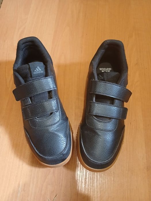 Кросівки Adidas 38 розмір