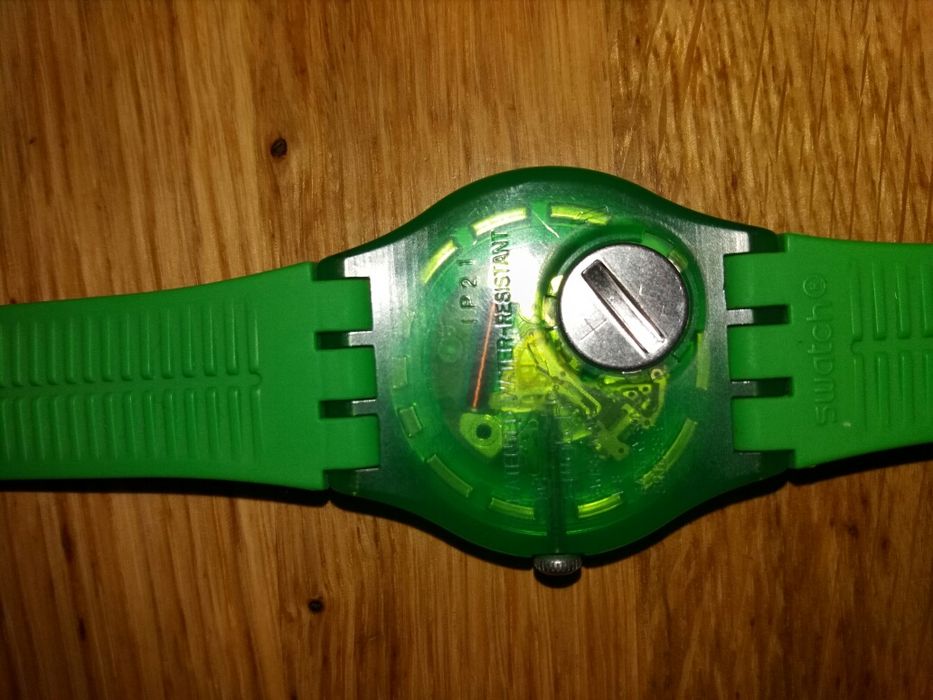 Жіночий годинник скелетон Swatch