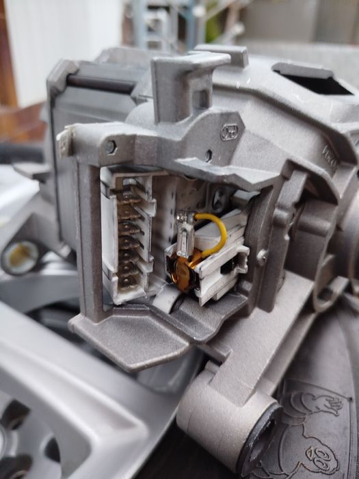 Двигун пральної машинки Siemens E14 (151 60037.03)