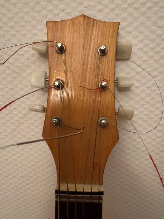 Gitara Defil Jazz