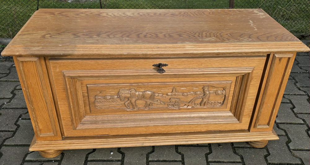 Skrzynia kufer dąb rustykalny rzeżbiony