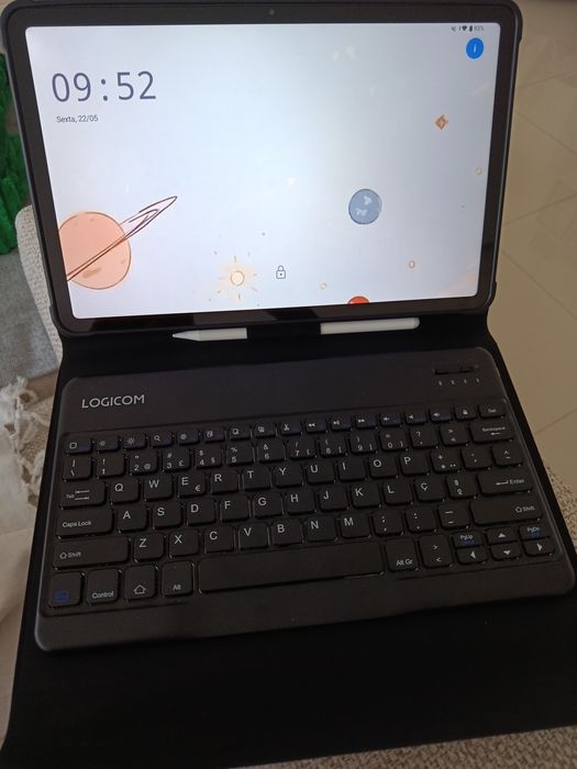 Tablet Logicom Fold Pro 12498581275348183041