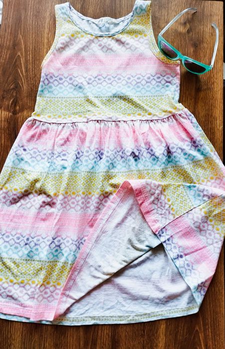 Літнє плаття д/дівчини брендове H&M 134/140р-р кольорове на 8/9років
