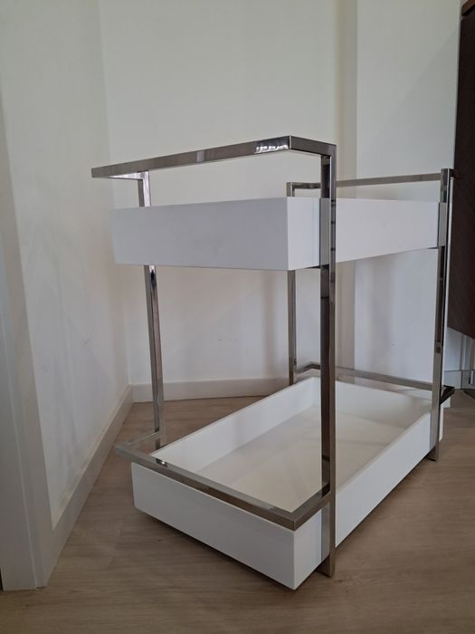 Móvel Bar (Branco e Inox)