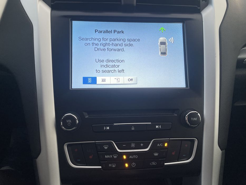 Ford Mondeo 1.5 EcoBoost 165cv Automático | 2019 Restyling | Estacionamento automático