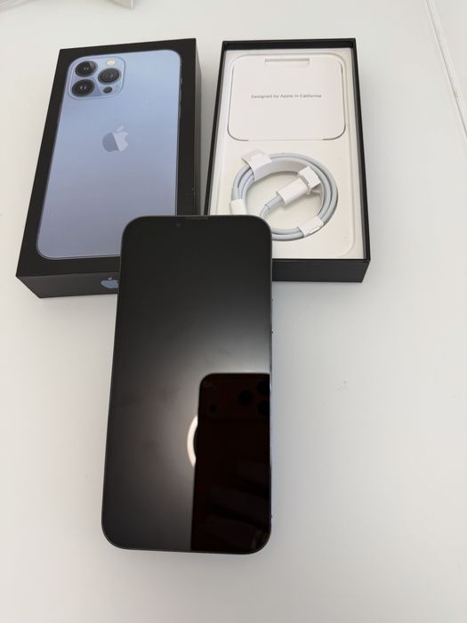 Продам iPhone 13 Pro Max/256 ГБ у кольорі Sierra Blue