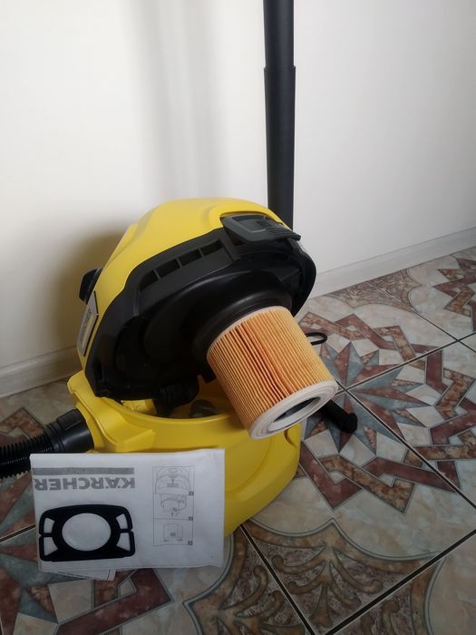 Пилосос KÄRCHER WD2Plus