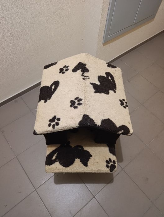 Домик для кошки качественный