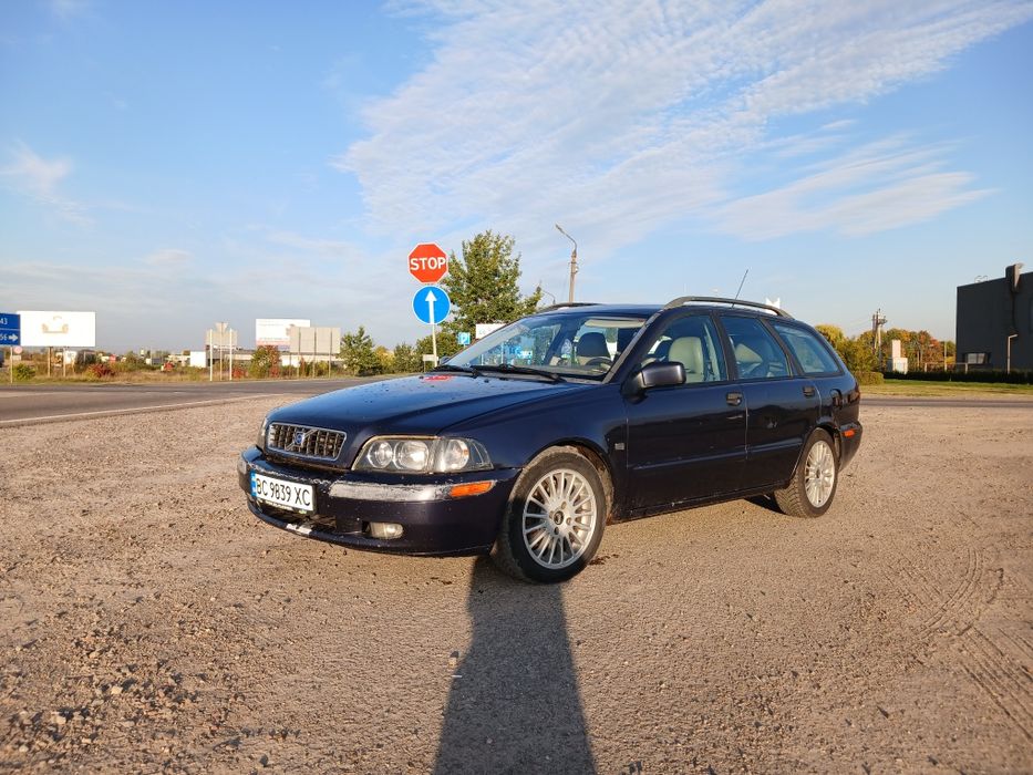 продам Volvo v 40