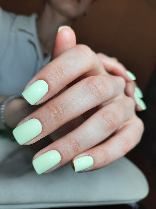 Маникюр, педикюр,  наращивание