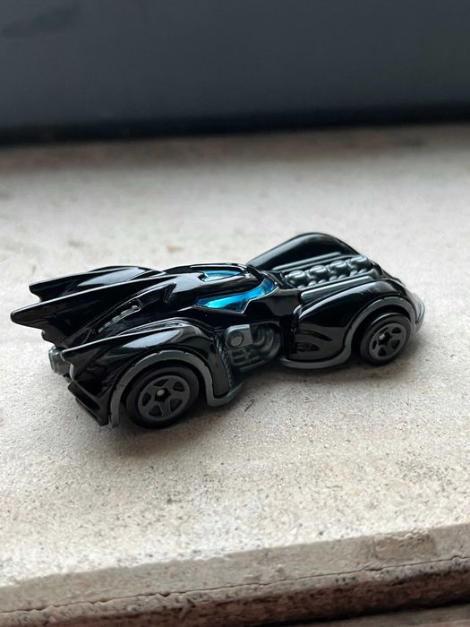Hot Wheels "Batman Arkham Asylum Batmobile"