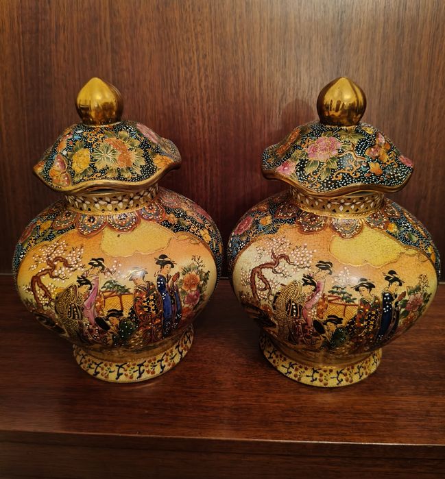 Jarros chinêses pintados à mão