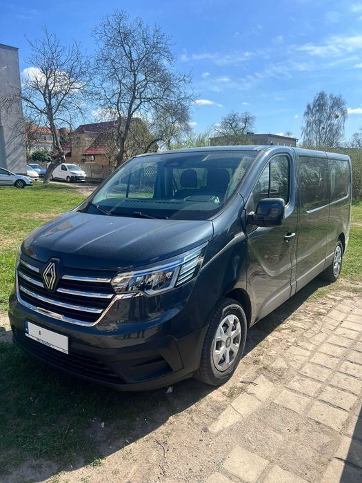 Wynajem BUS Renault Traffic * 9-osobowy * 2025 rok.