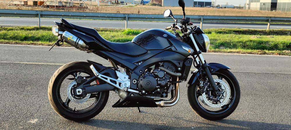 Suzuki GSR600  2009 Leovince ZADBANY 98KM
