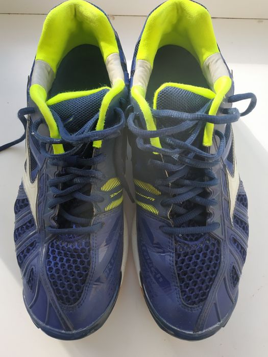 Кросівки Mizuno Wave Tornado X