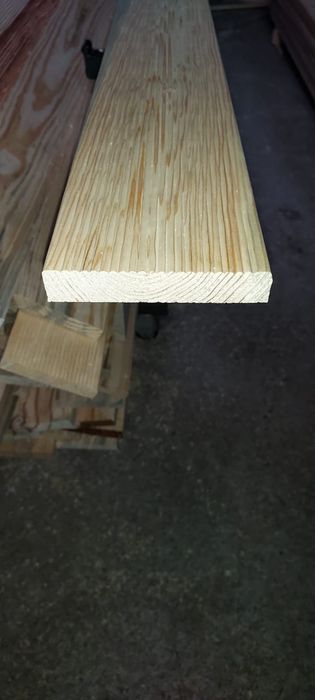 Vigas de pinho maciça