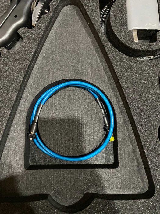 Ручний детектор дронів h1b-d