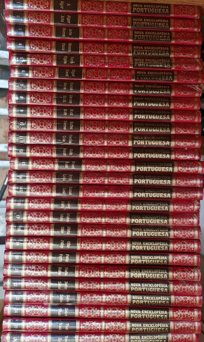 Livros e enciclopédias dicionários  e coleção  vídeos